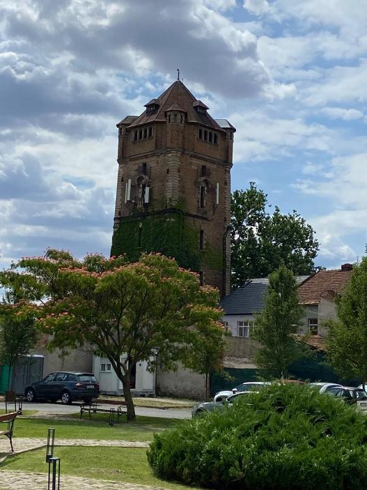 Turnul de Apă din Arad rămâne închis. Proprietarii sunt dispuși să îl vândă pentru 400.000 de euro